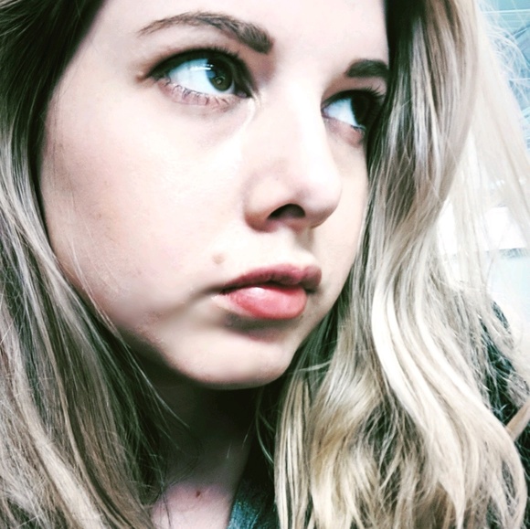 Meet your Posher, Joanna - Picture 1 of 1